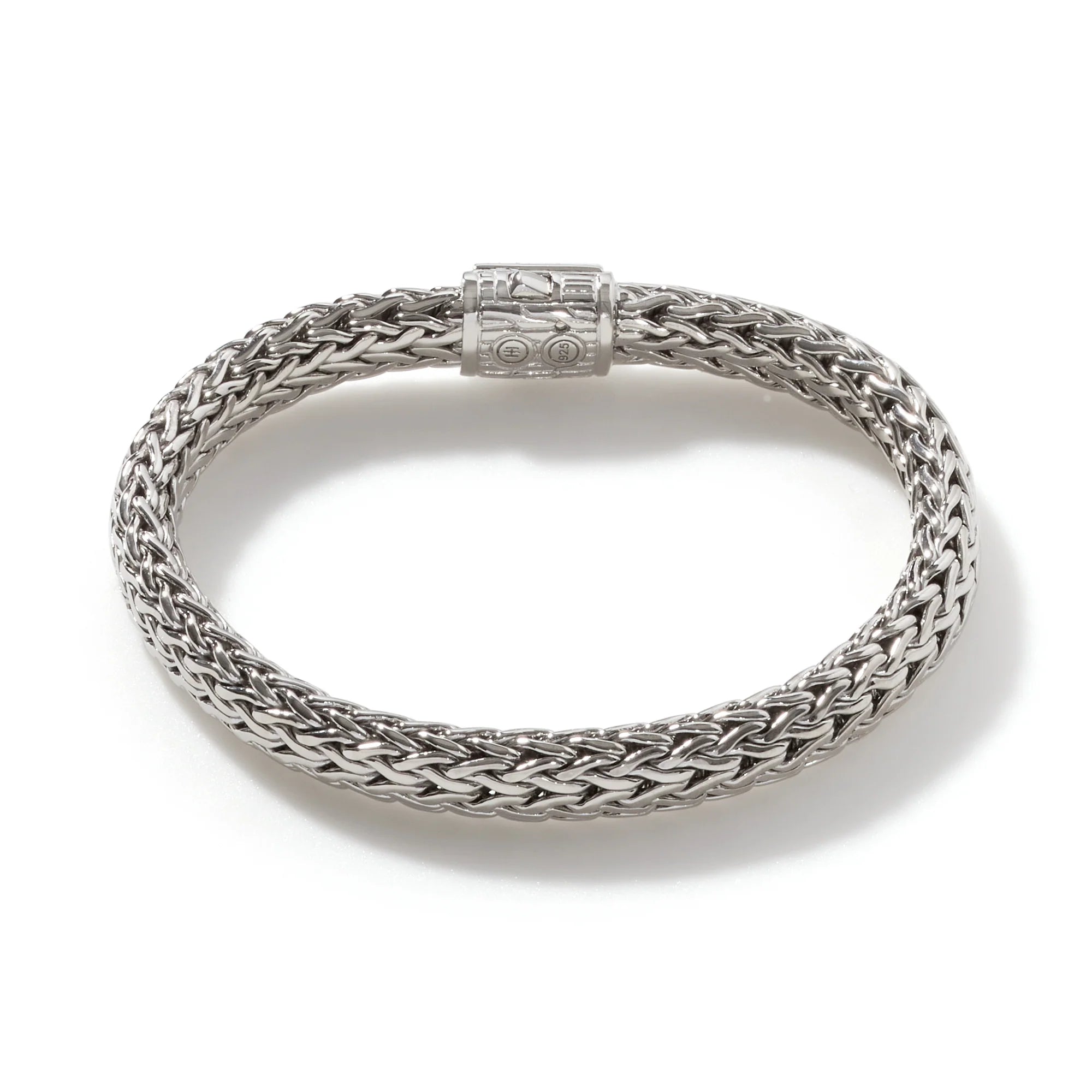 JOHN HARDY ICON MEDIUM STERLING SILVER BRACELET, PAVE DIAMOND PUSHER CLASP 0.24CT TW. SIZE MEDIUM