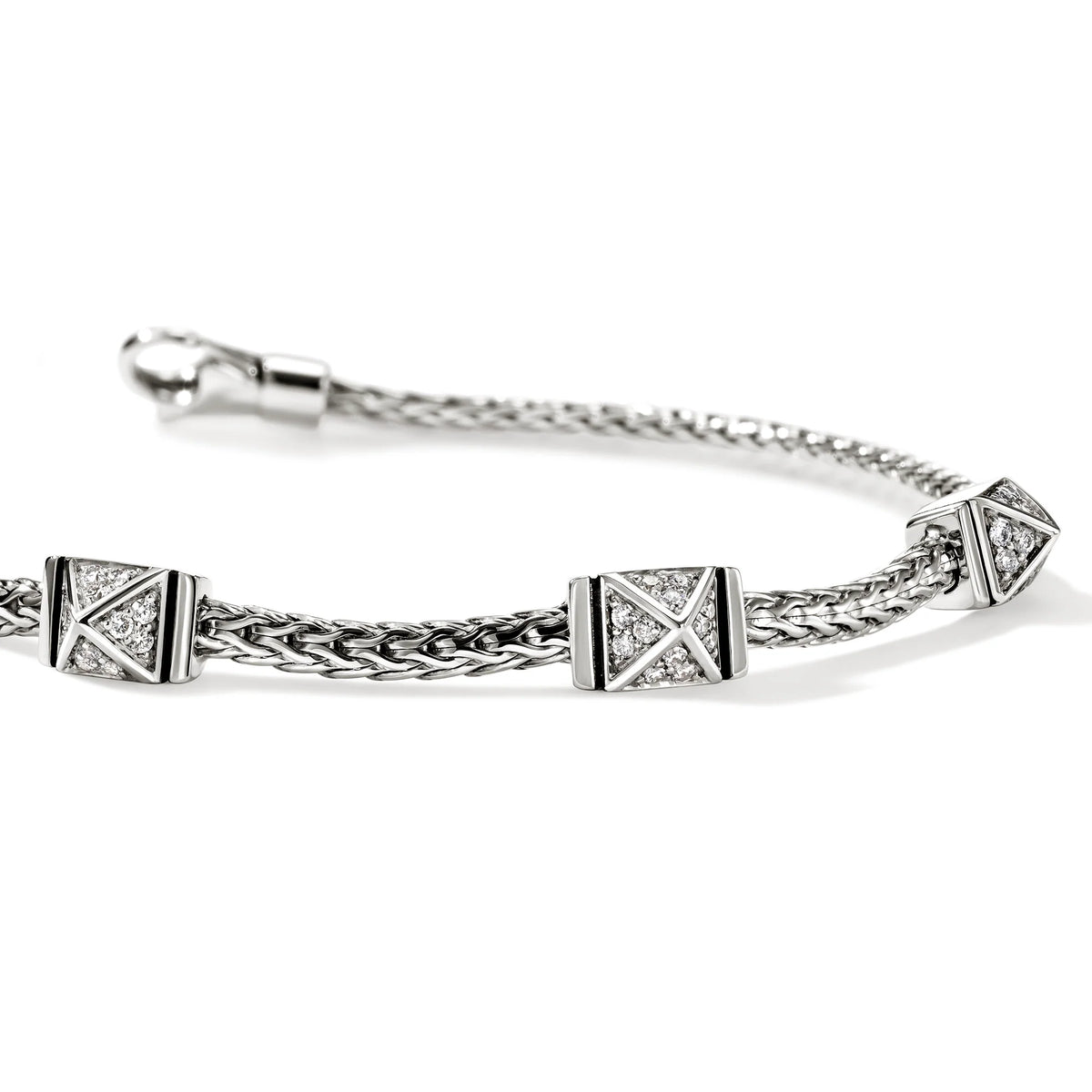 JOHN HARDY ICON STUD SILVER DIAMOND PAVE (0.21CT) 3 STATION ON 2.5MM CHAIN BRACELET WITH LOBSTER CLASP, SIZE S