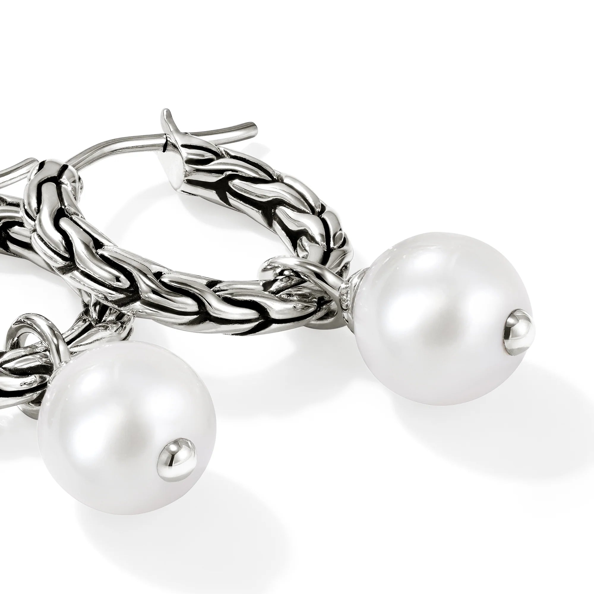 JOHN HARDY ESSENTIAL PEARL HOOP EARRING, STERLING SILVER, 16MM