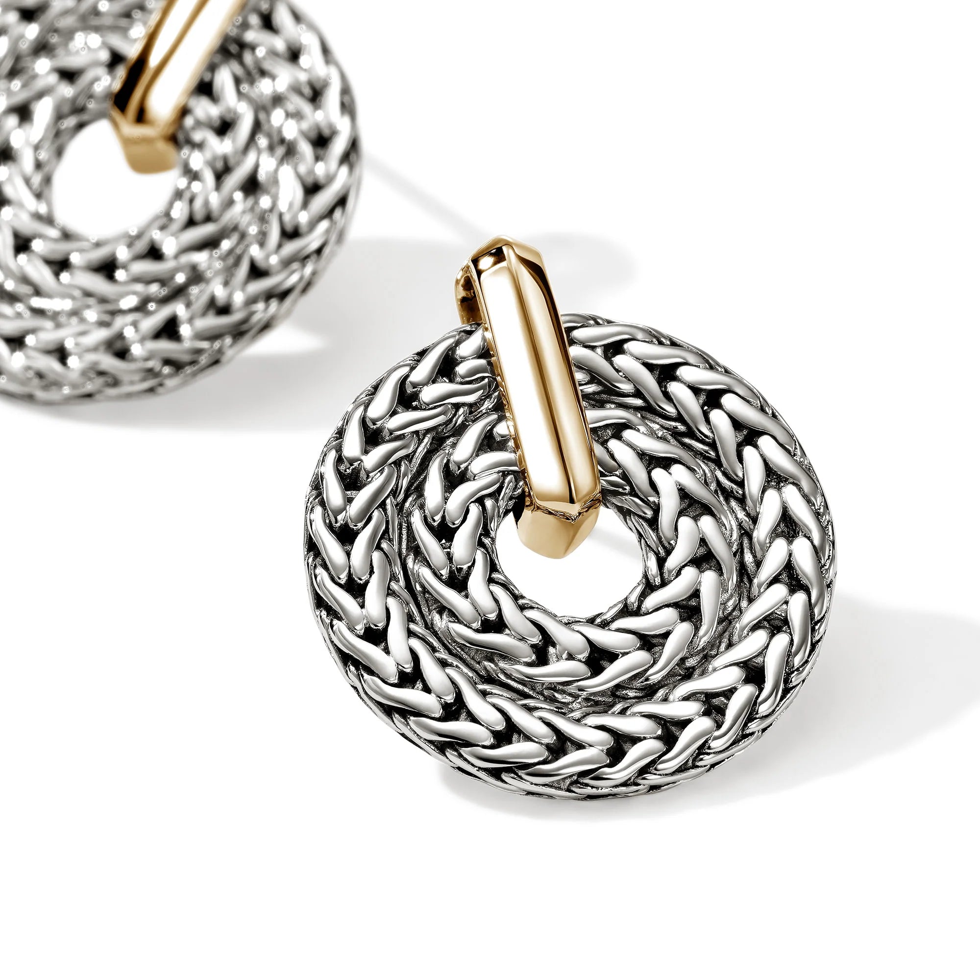 JOHN HARDY ICON LINK EARRINGS, GOLD, STERLING SILVER, 22MM