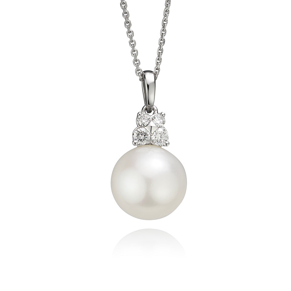 MAX STRAUSS 14K WHITE GOLD FRESHWATER PEARL AND NATURAL DIAMOND PENDANT 0.11 TW GH/SI ON A WHITE GOLD CHAIN