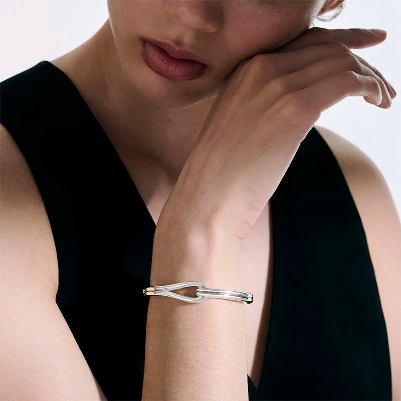 JOHN HARDY SURF SILVER 12.5MM HINGED BANGLE, SIZE SMALL