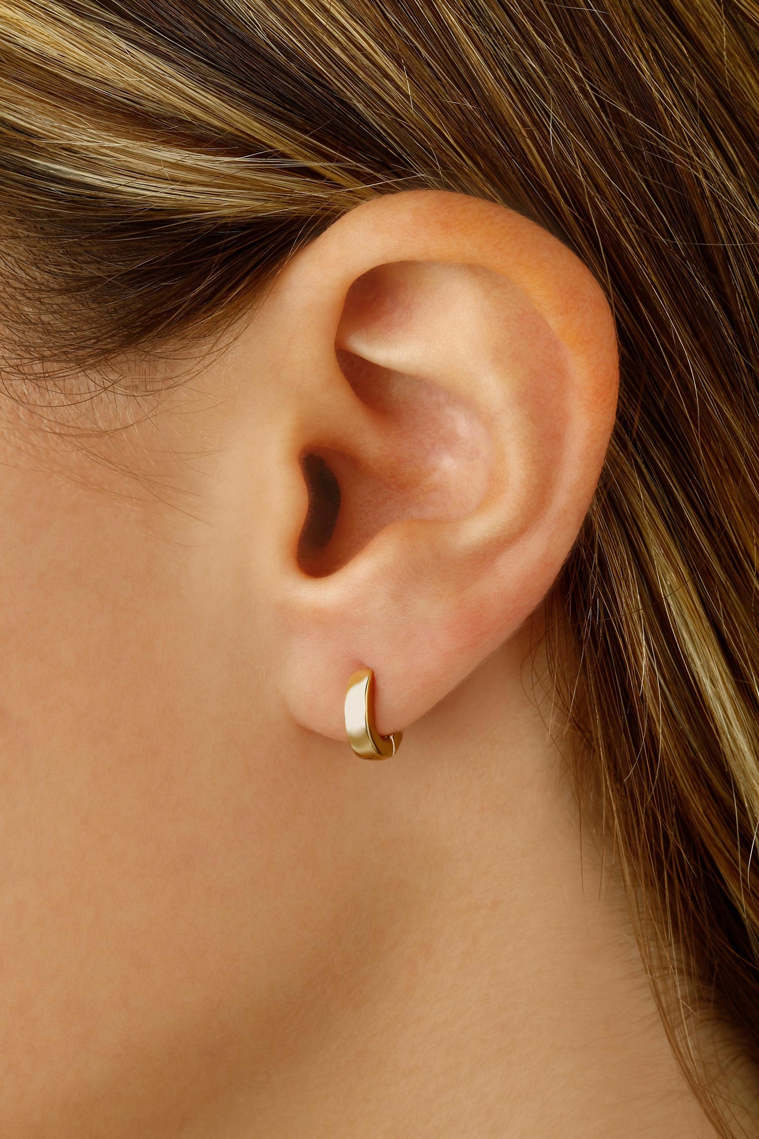CARLA 14K YELLOW GOLD 3X10MM HINGED HOOP EARRINGS