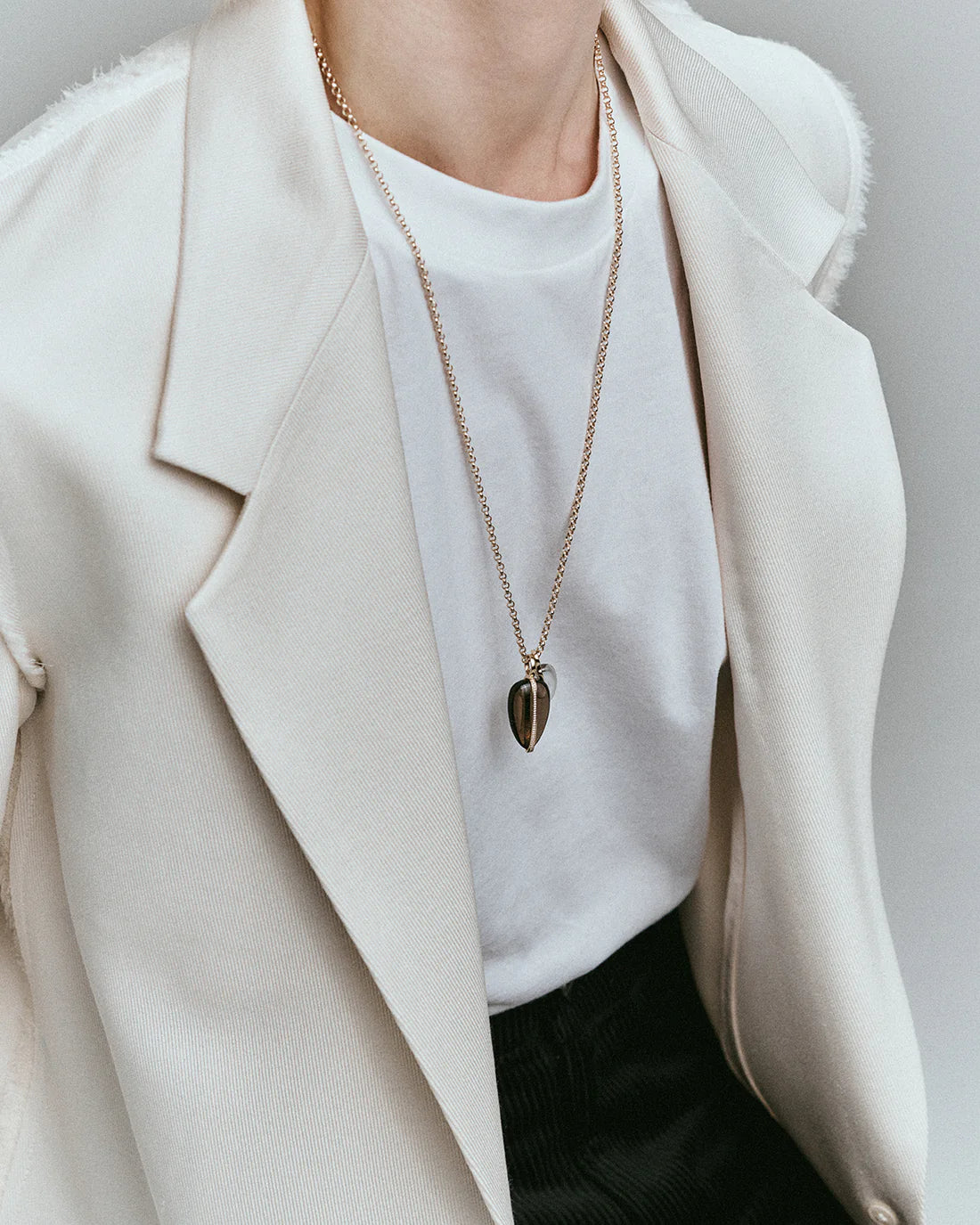 BY PARIAH LARGE PEBBLE PENDANT 14K RECYCLED YELLOW GOLD, SMOKEY QUARTZ