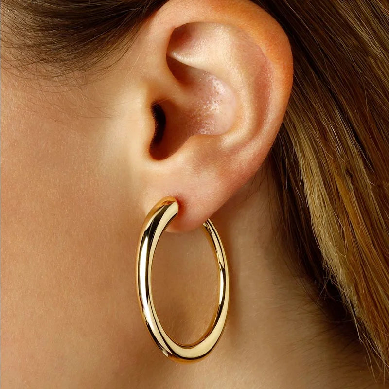 Carla 14K Yellow Gold Medium Oval Hoop Earrings