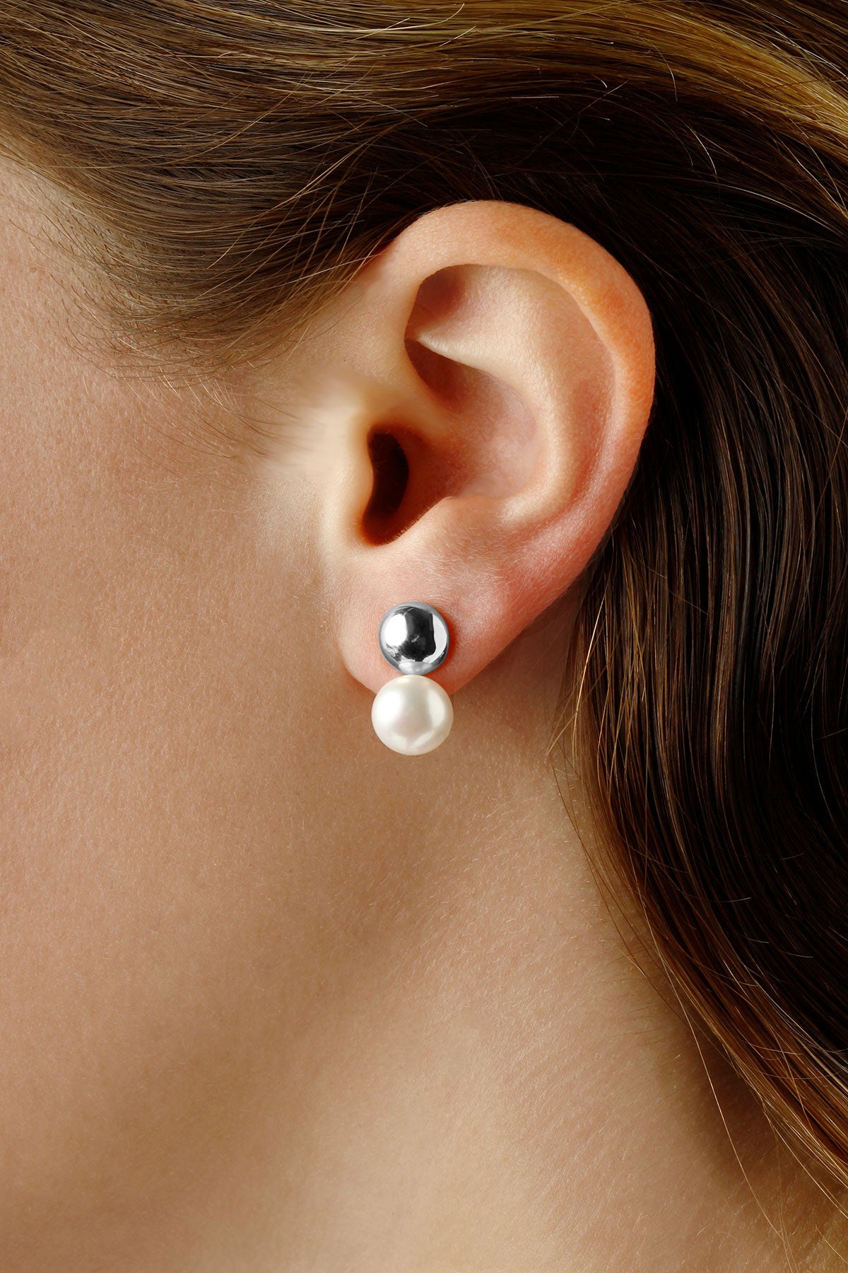 CARLA STERLING SILVER 7MM FLAT BALL WITH FRESHWATER PEARL DROP