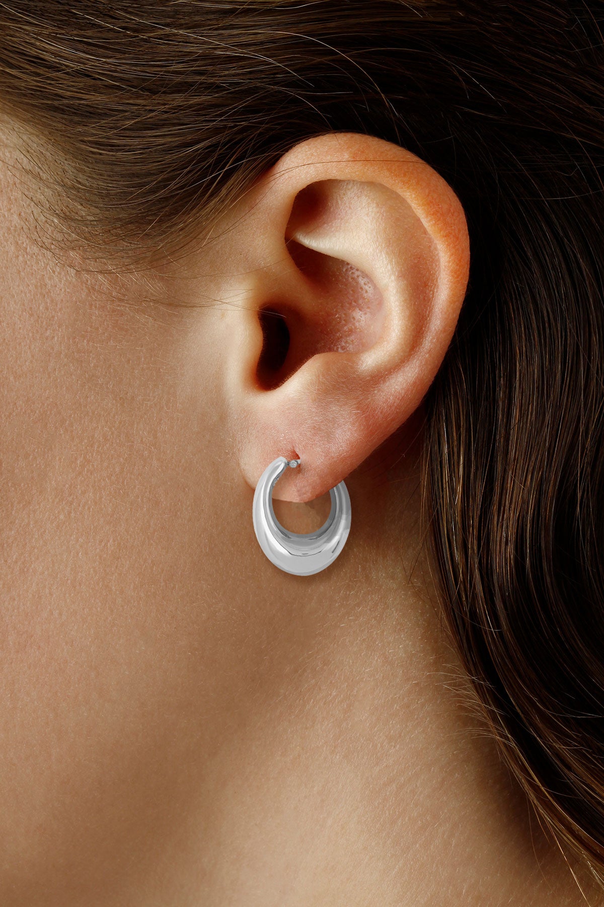 CARLA STERLING SILVER BOLD OVAL HOOP EARRINGS
