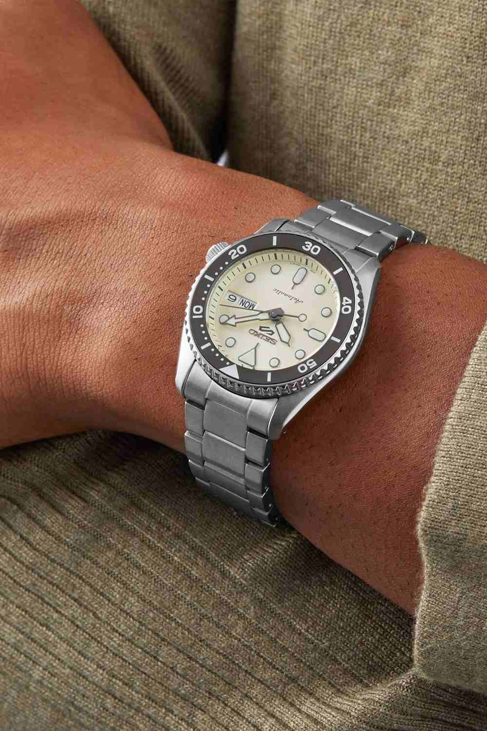 Seiko 5 Sports Style SKX Cream Dial SRPK31K1F