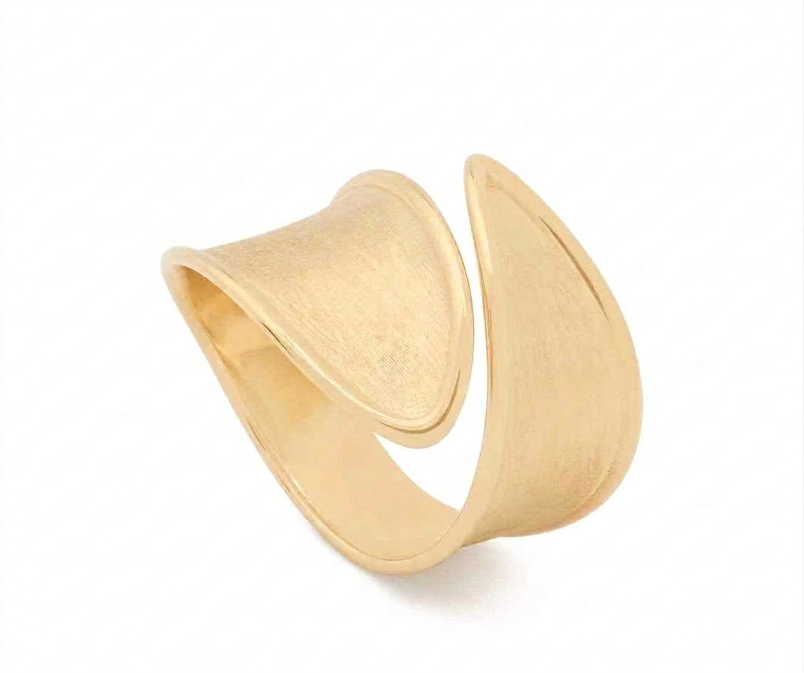 MARCO BICEGO LUNARIA TWIST 18K YELLOW GOLD RING, FINGER SIZE 7.
